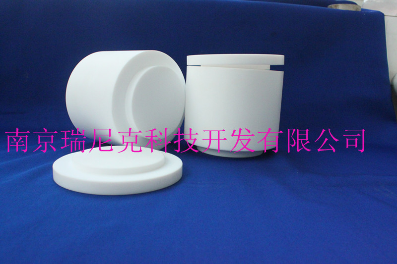 定制聚四氟乙烯球磨機